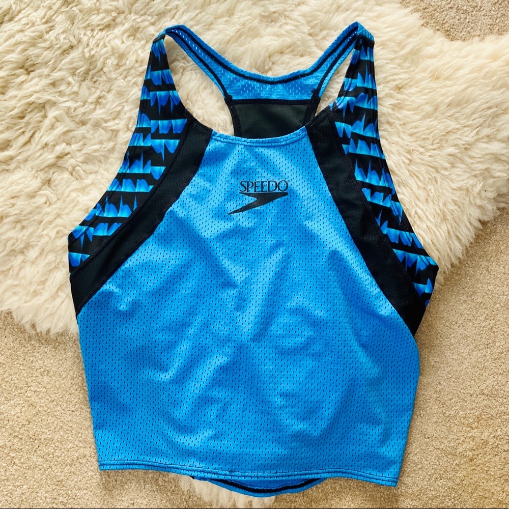 SPEEDO athletic perforated fitness training top